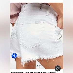 7 for all mankind TWILL CUT OFF SHORT IN CLEAN WHITE size 27